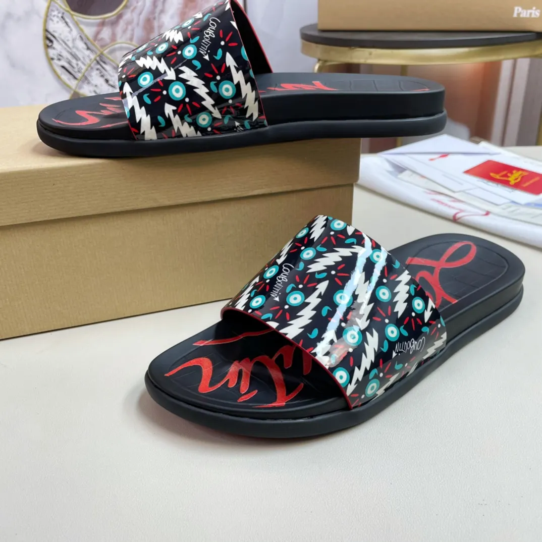 [CL red sole shoes] P: 300💰 size 38-45 Men's classic slippers, made on the official website 1:1, the original factory specializes in original materials ➖ OEM 3D printing pattern production ➖ Ultra-light non-slip outsole. Super fashionable and super comfortable, handsome on the feet, a must-have for men in summer! !